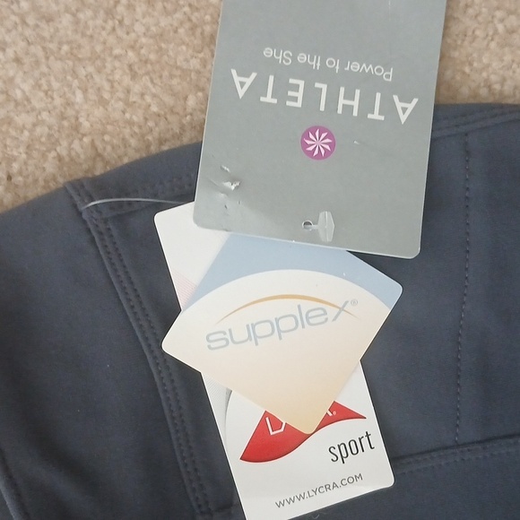 🆕️Athleta Metro High Waist Legging with 4 pockets in Gray Sz S.  FL - Picture 2 of 10